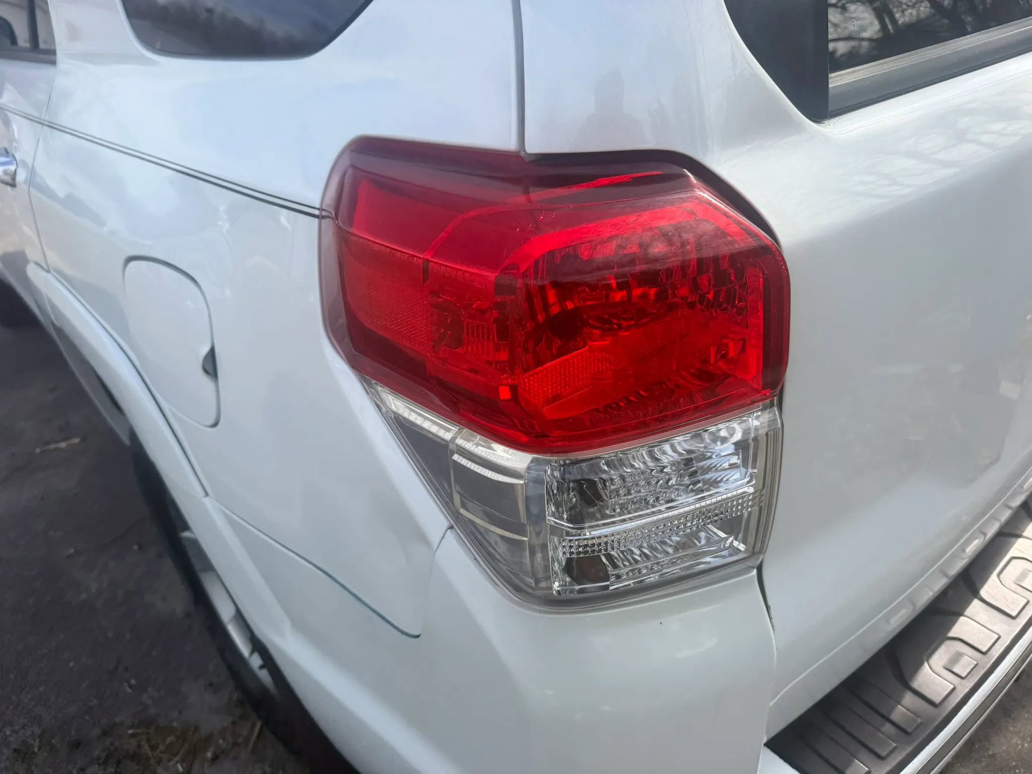 Used 2012 Toyota 4Runner SR5 AWD/4WD image 12