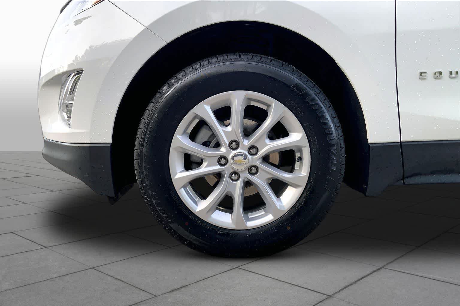 Used 2020 Chevrolet Equinox LS AWD/4WD image 11