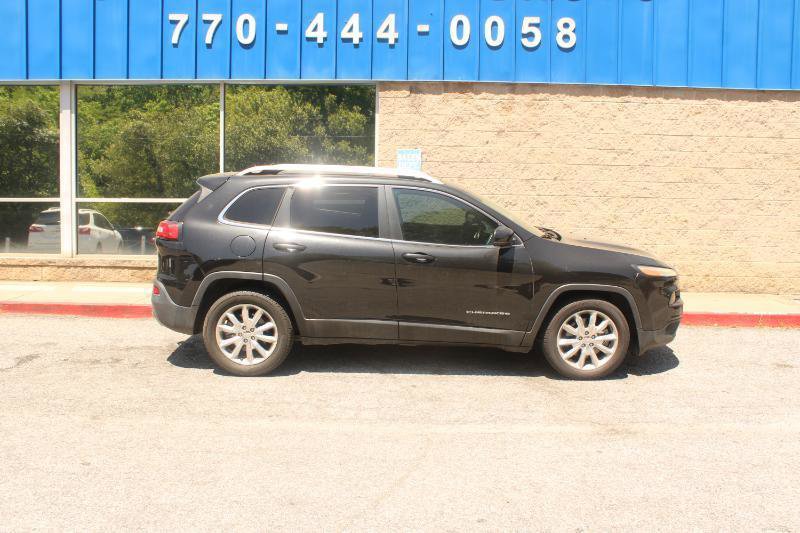 Used 2016 Jeep Cherokee Limited w/ Trailer Tow Group FWD image 22