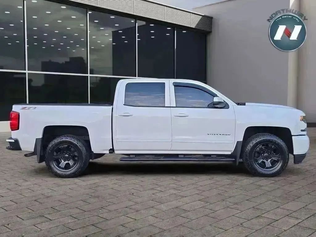 Used 2017 Chevrolet Silverado 1500 LT w/ All Star Edition image 6