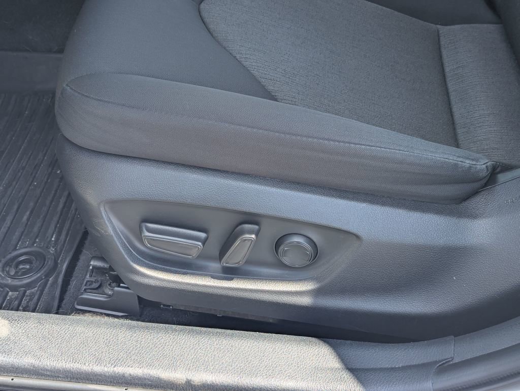 Used 2023 Toyota Camry LE FWD image 25