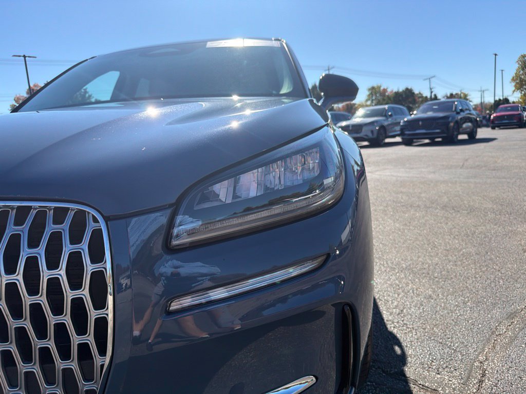 Used 2023 Lincoln Corsair AWD image 11