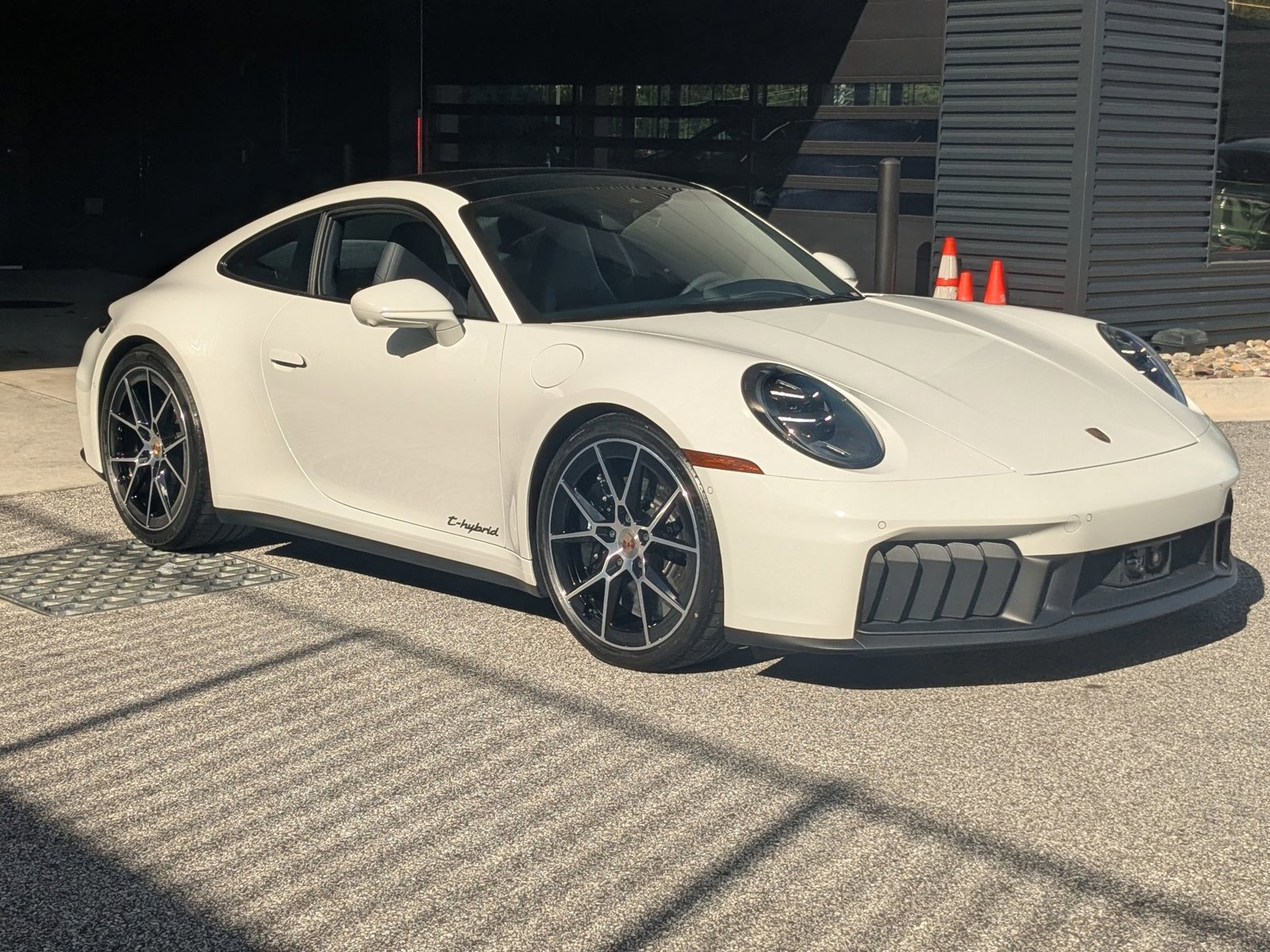 Used 2025 Porsche 911 Carrera GTS image 7