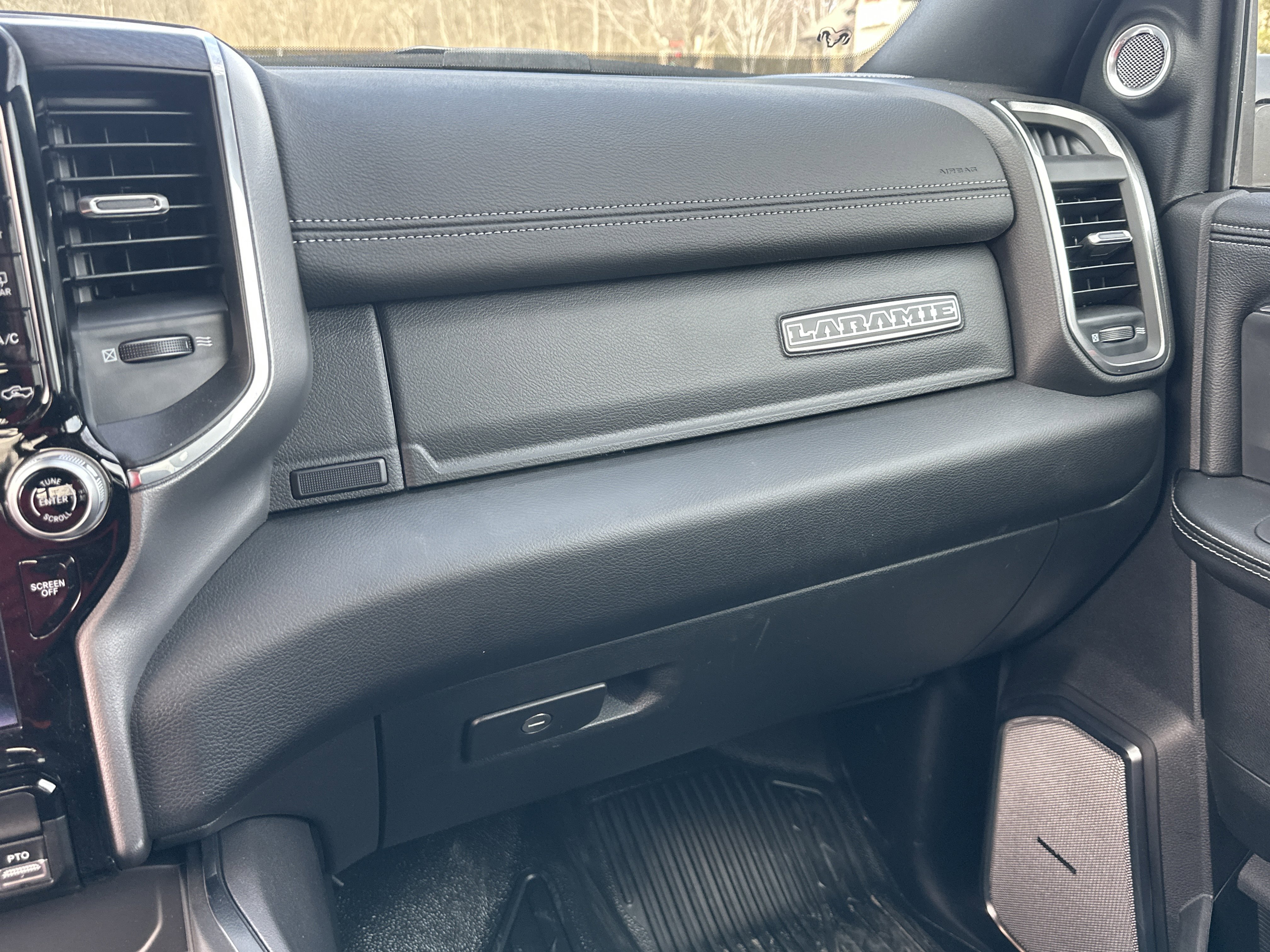 New 2026 RAM 5500 Laramie w/ Laramie Trim Package image 21