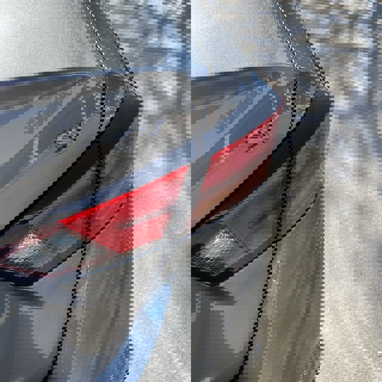 Used 2024 Nissan Altima 2.5 SV image 6