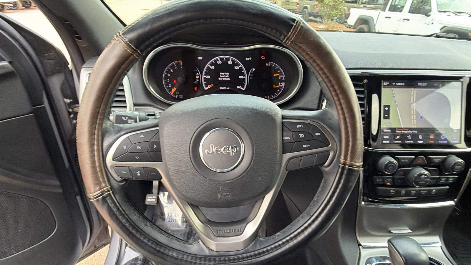 Used 2020 Jeep Grand Cherokee Altitude image 25