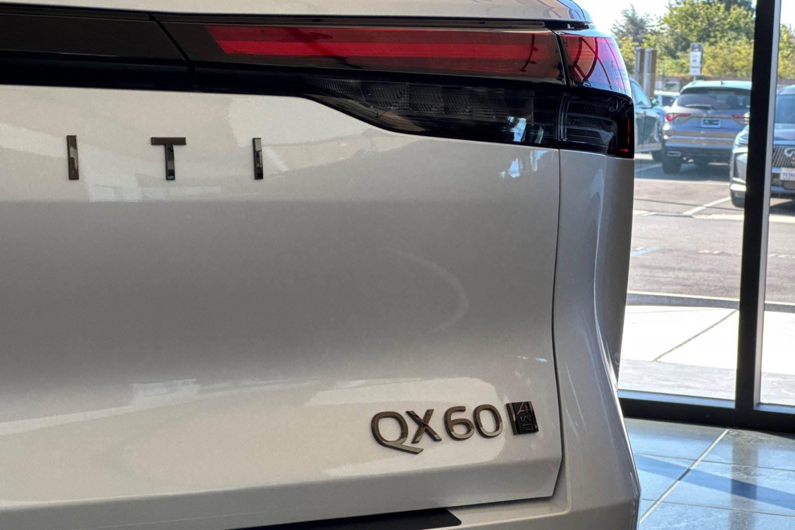 New 2026 INFINITI QX60 Autograph w/ Dark Cargo Package image 31