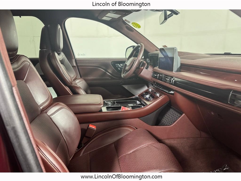 Certified 2023 Lincoln Aviator Black Label w/ Dynamic Handling Package AWD/4WD image 15