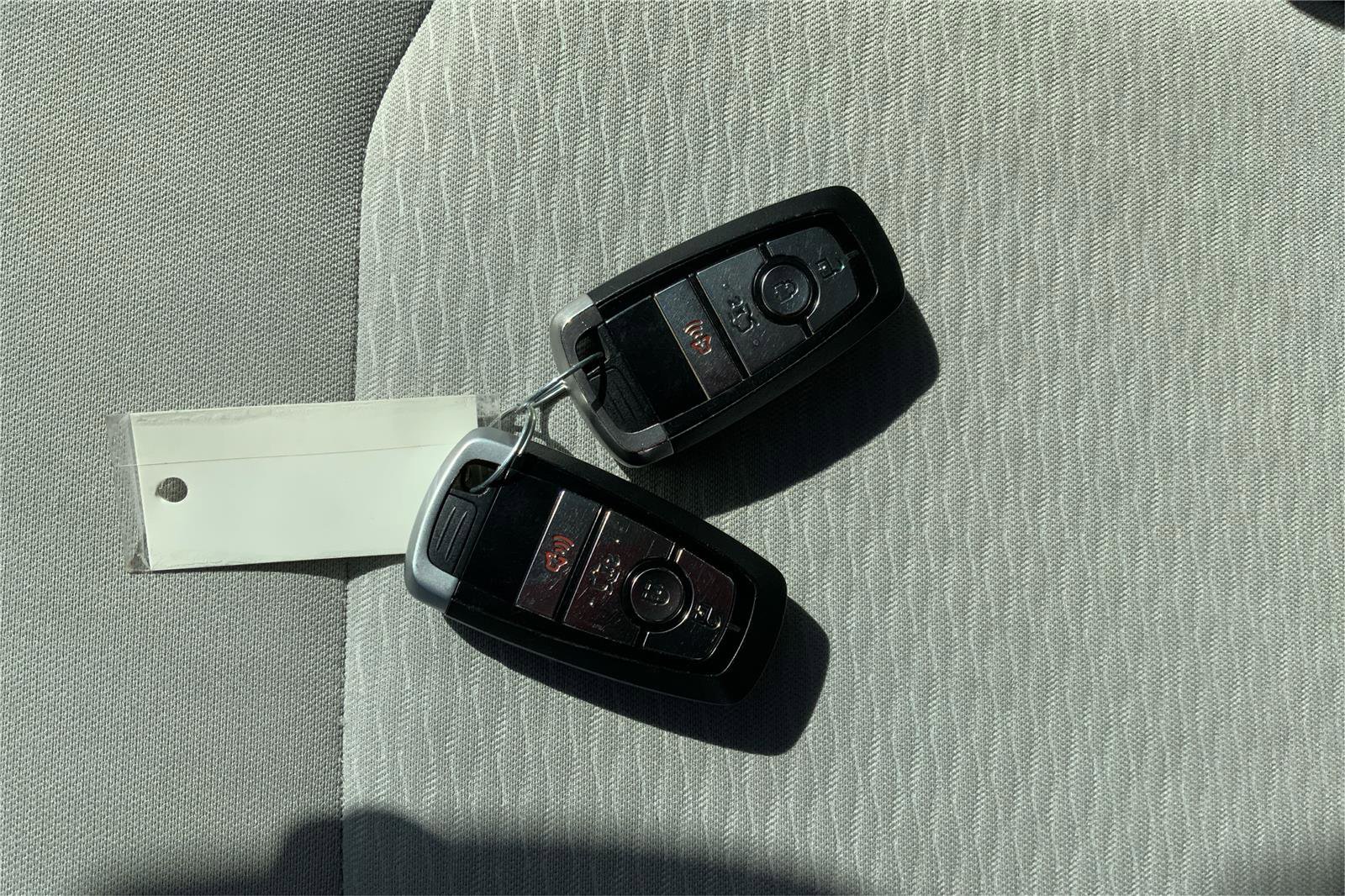 Used 2020 Ford Fusion SE w/ Equipment Group 151A image 35