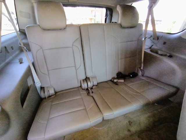 Used 2015 Chevrolet Suburban LT RWD image 57