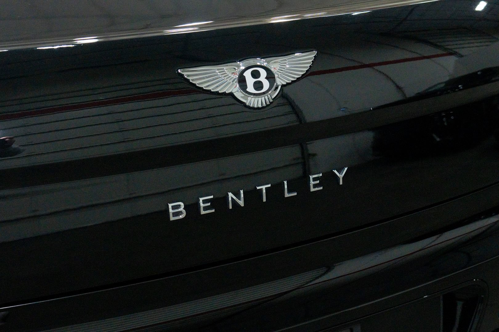 Used 2021 Bentley Flying Spur V8 AWD/4WD image 24