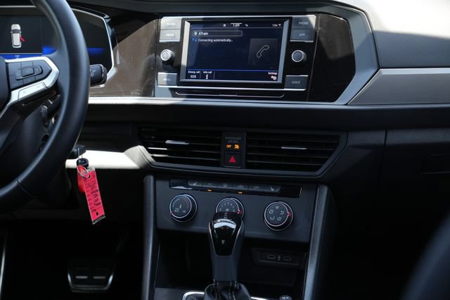 Used 2024 Volkswagen Jetta Sport FWD image 20