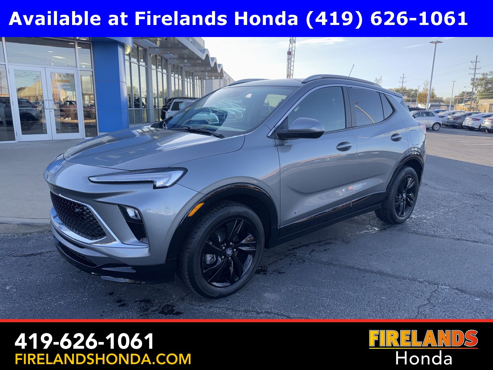 Used 2025 Buick Encore GX Sport Touring image 2