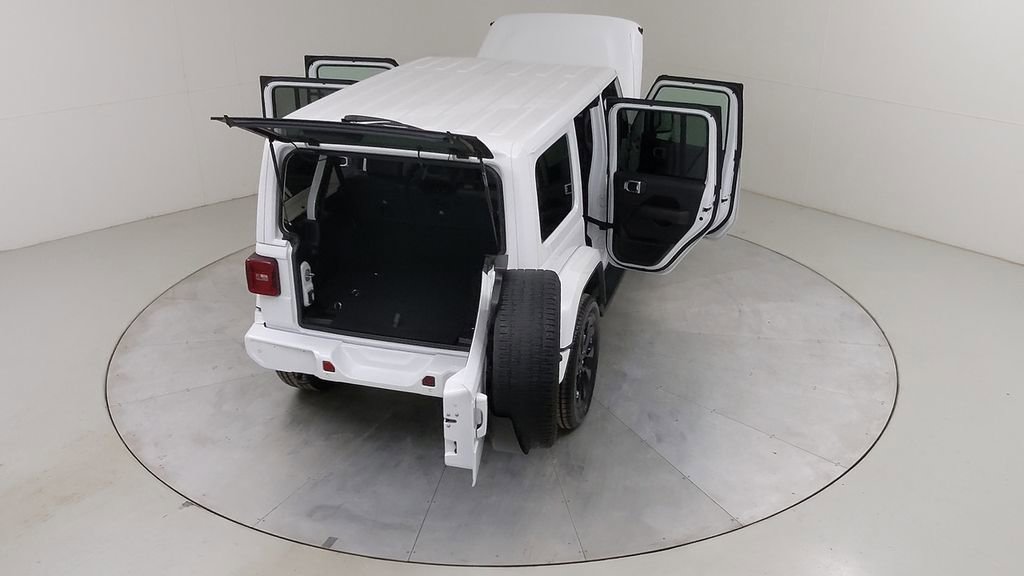 Used 2021 Jeep Wrangler Unlimited Sahara image 49