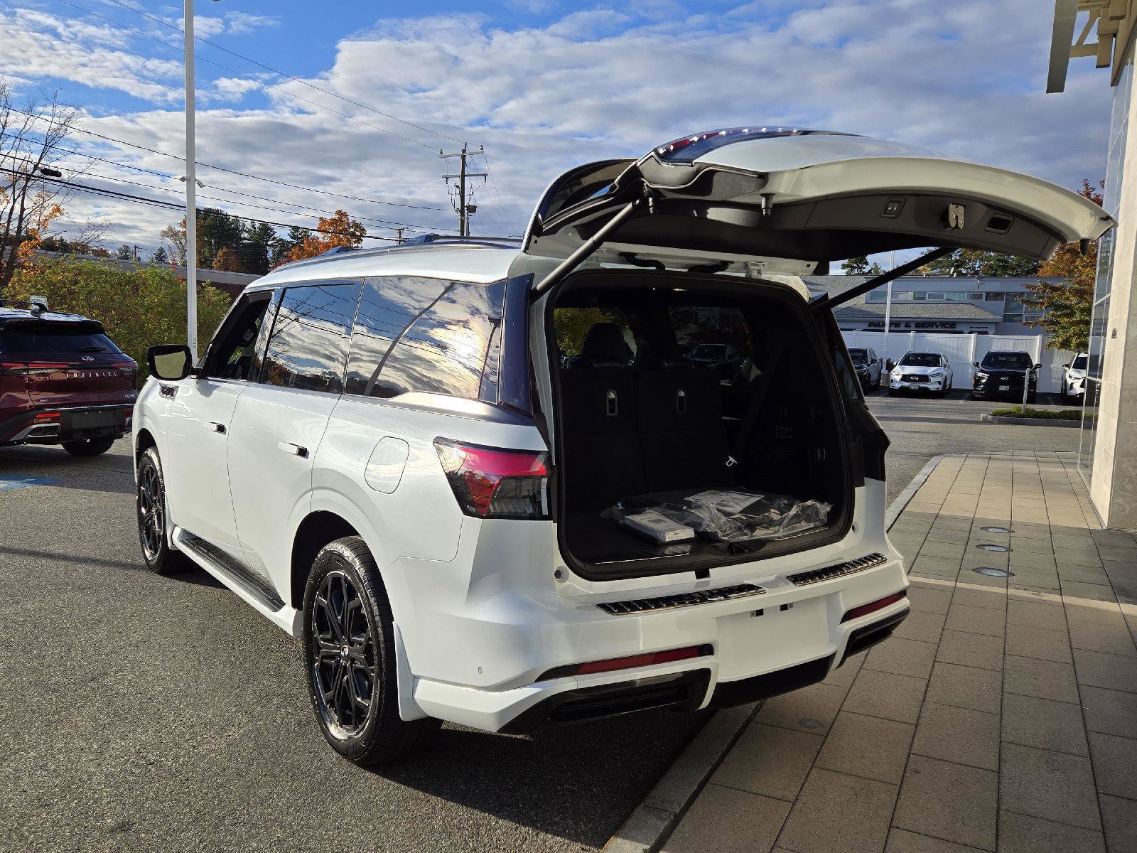 New 2026 INFINITI QX80 4WD image 19