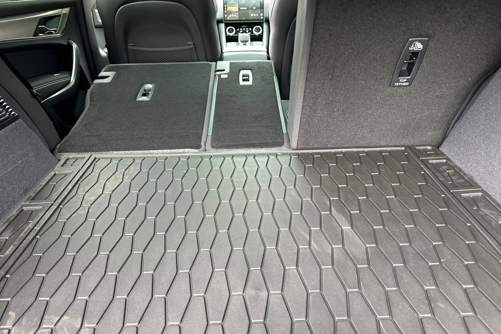 New 2025 Jaguar F-PACE R-Dynamic S image 27