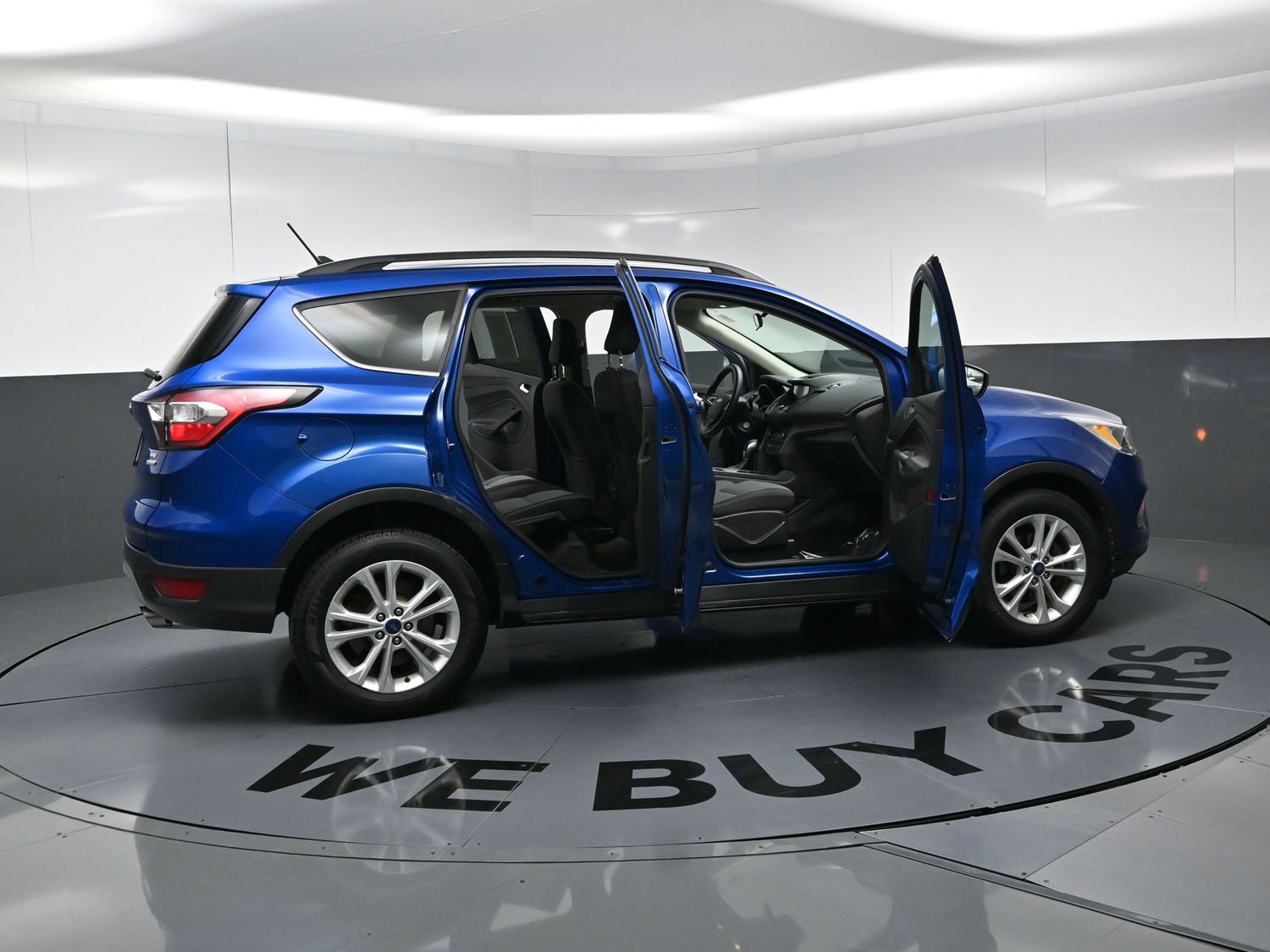 Used 2018 Ford Escape SE w/ SE Sync 3 Package FWD image 25