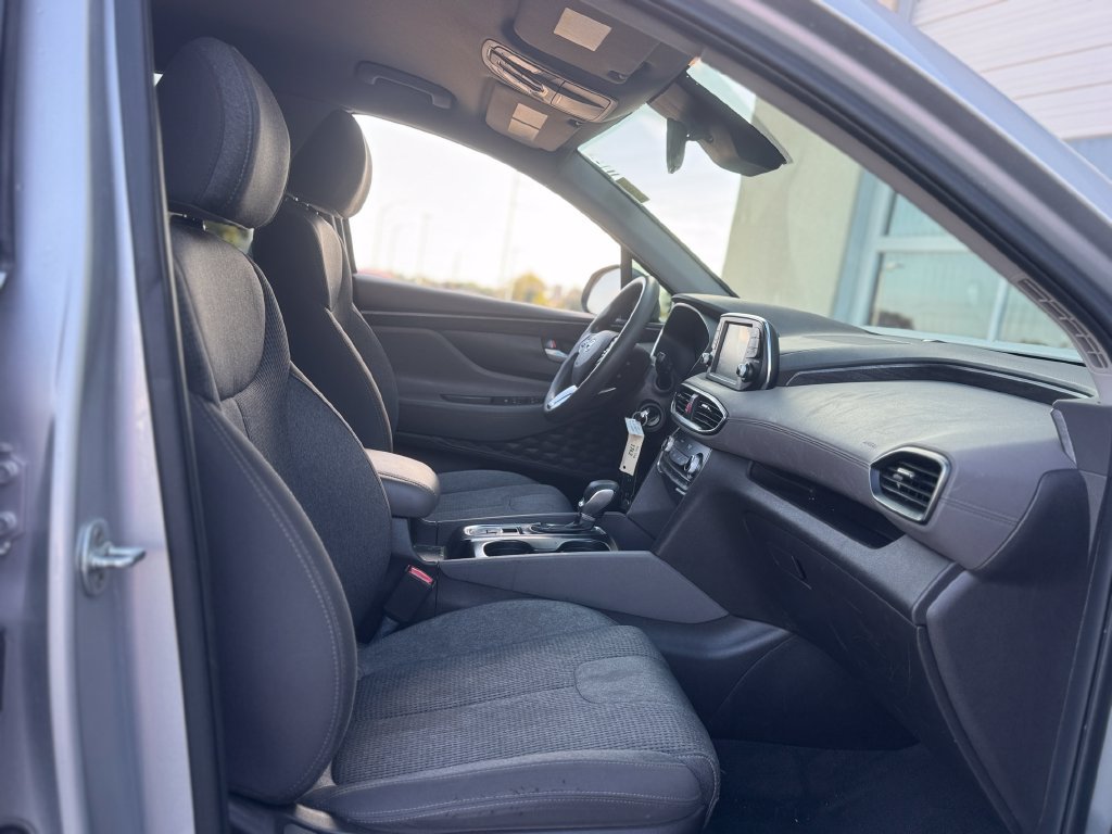 Used 2019 Hyundai Santa Fe SE FWD image 25