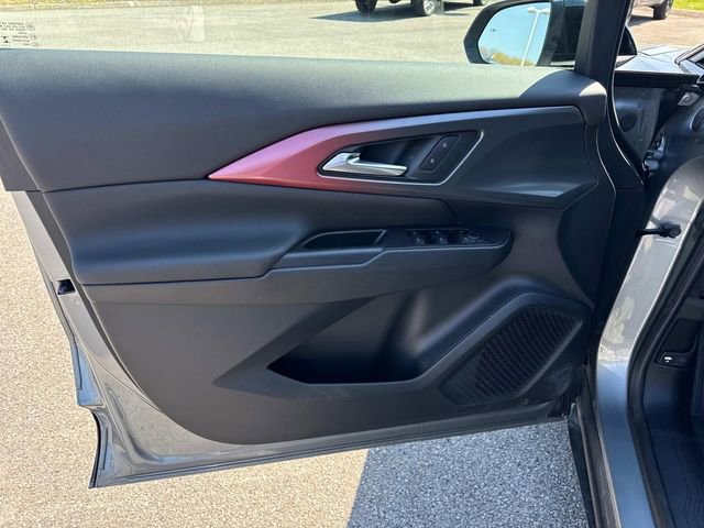 Used 2026 Chevrolet Equinox EV RS FWD image 25