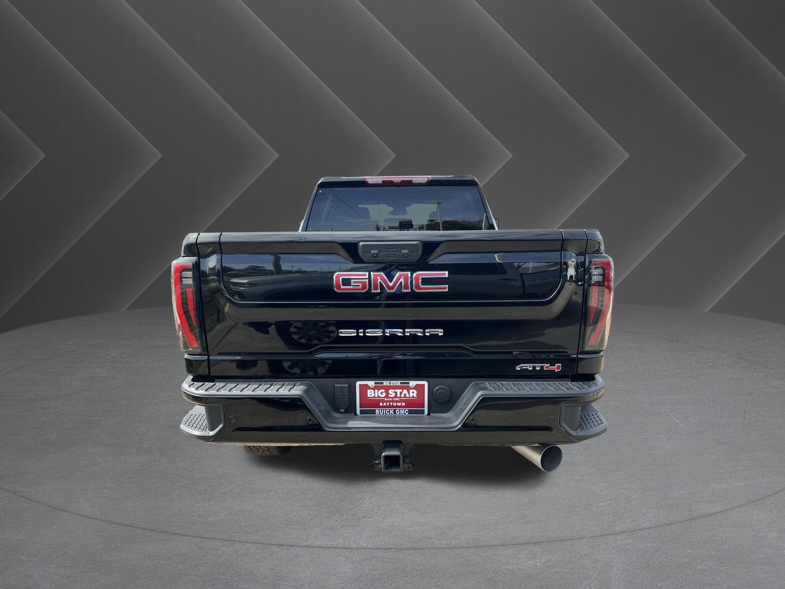 Used 2025 GMC Sierra 2500 AT4 image 3