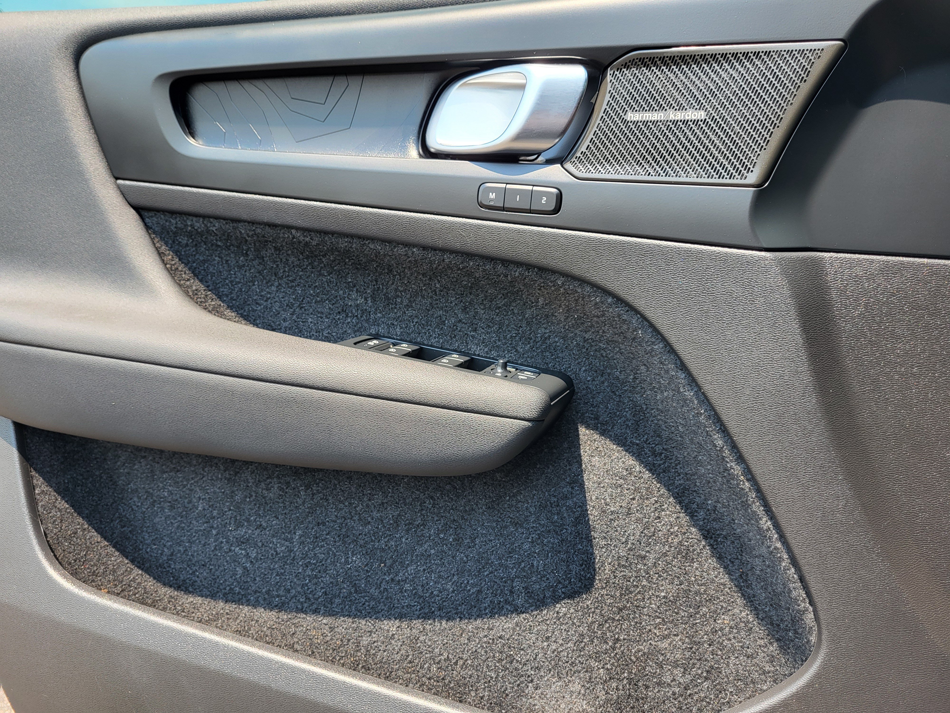 Certified 2023 Volvo XC40 Recharge Ultimate w/ Protection Package Premier AWD/4WD image 20