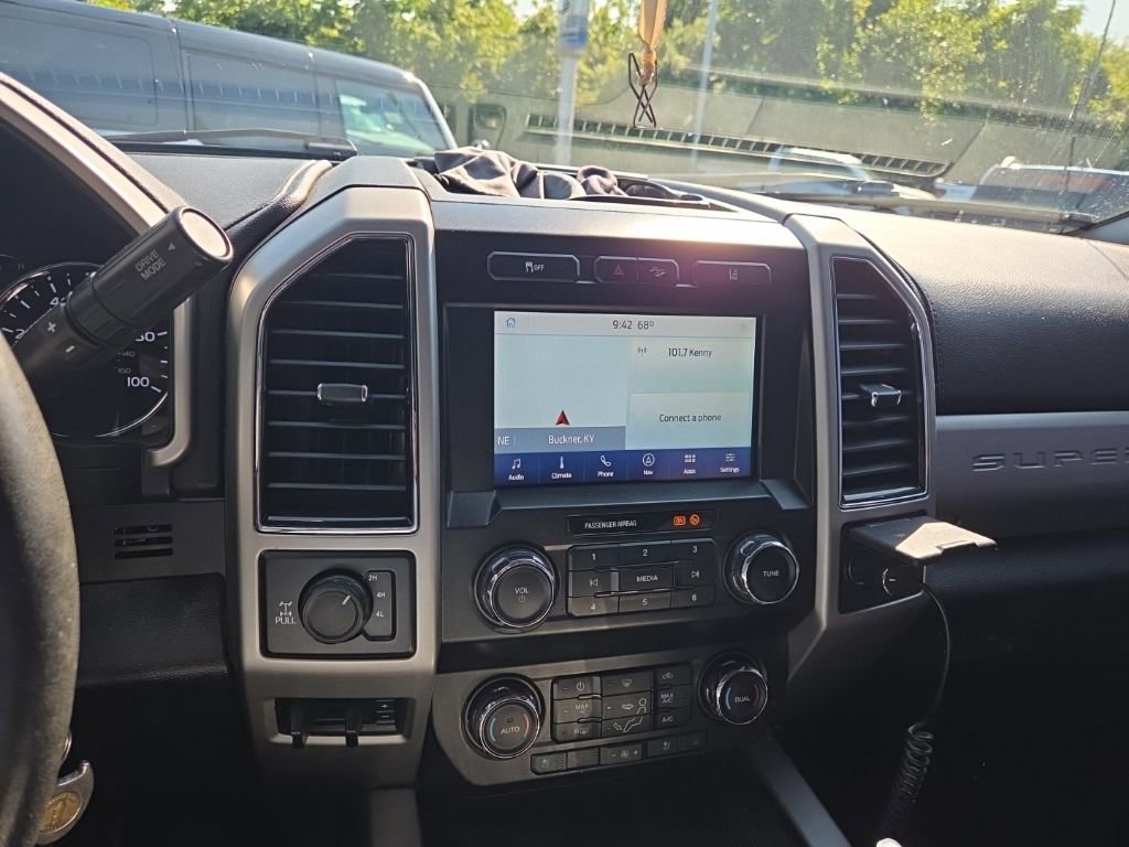 Used 2020 Ford F350 Lariat AWD/4WD image 11