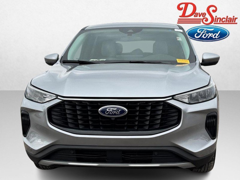 Used 2023 Ford Escape Active w/ Tech Pack #2 AWD/4WD image 2