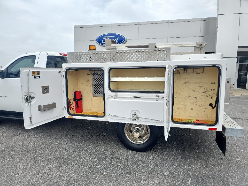 Used 2013 Chevrolet Silverado 3500 W/T RWD image 9