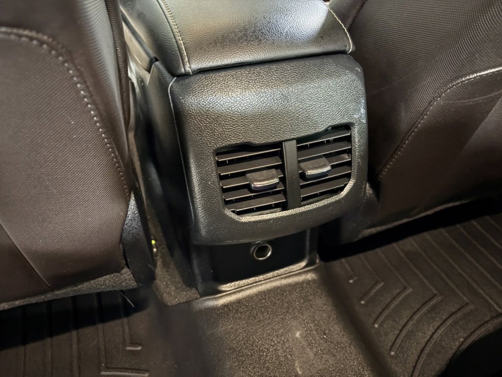 Used 2020 Ford Fusion SE w/ Equipment Group 151A image 22