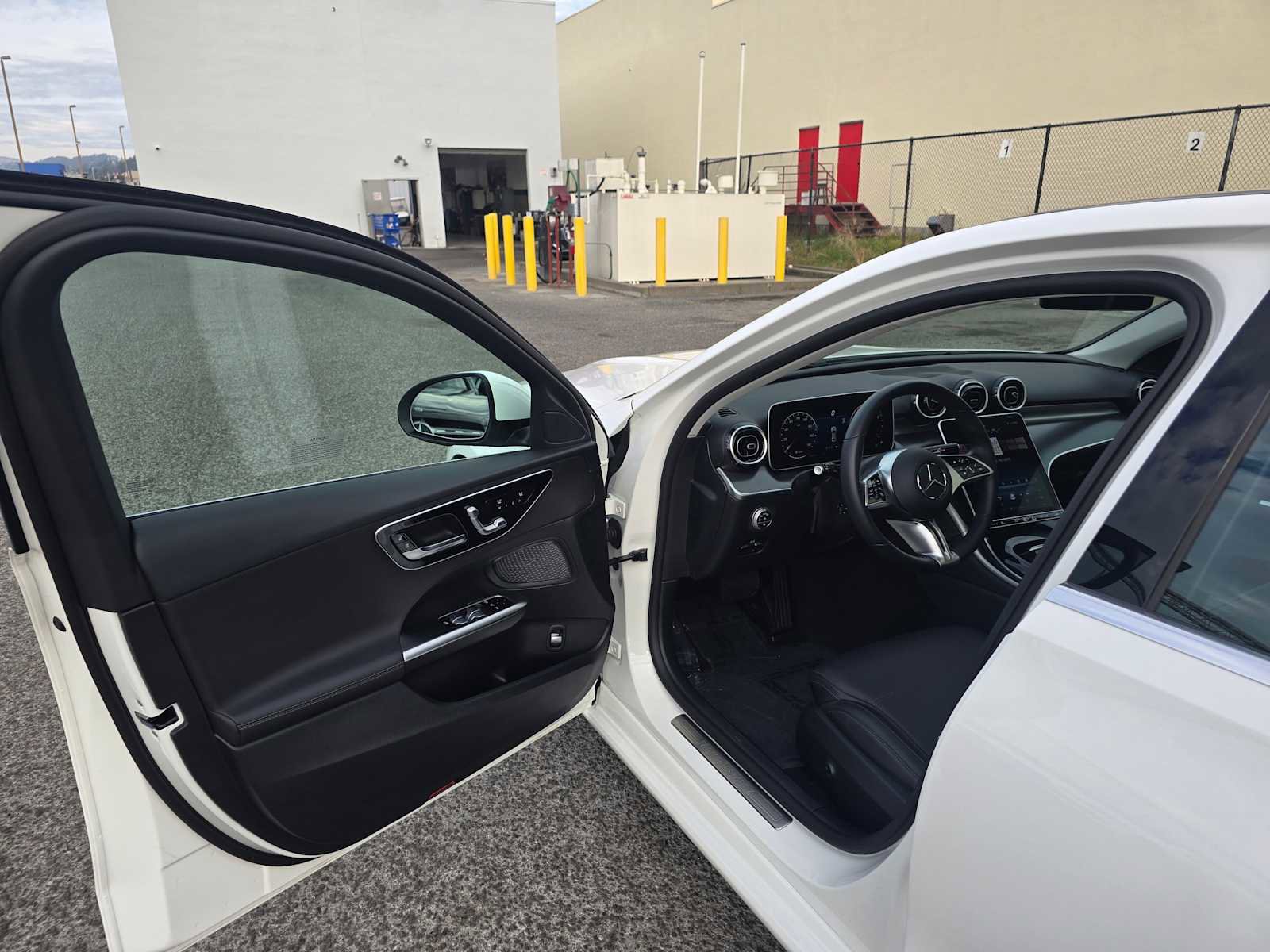 Used 2025 Mercedes-Benz C 300 C 300 image 21