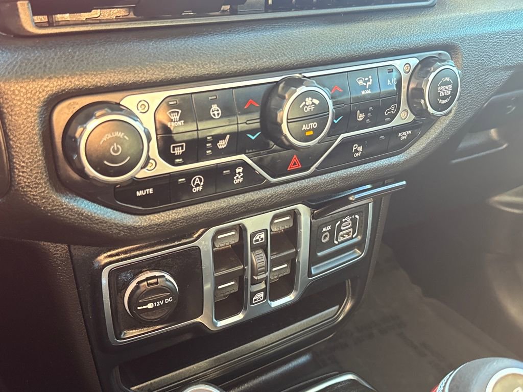 Used 2024 Jeep Wrangler Sport S image 25