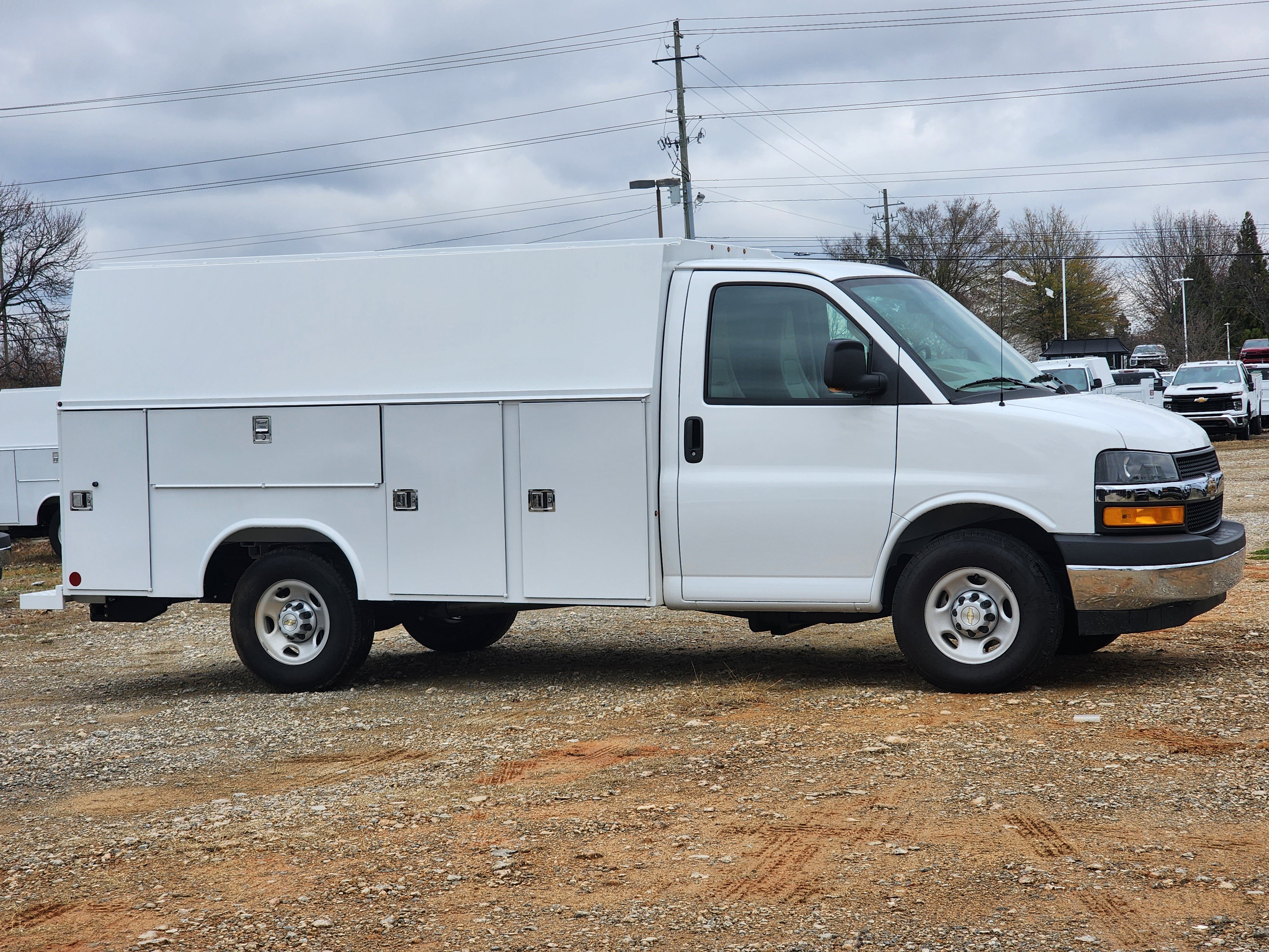 New 2025 Chevrolet Express 3500 w/ Power Convenience Package image 3