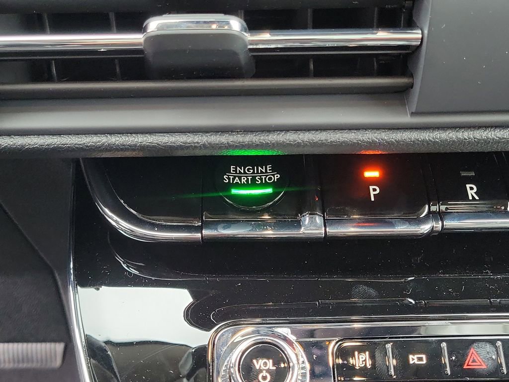 New 2026 Lincoln Corsair Premiere image 30