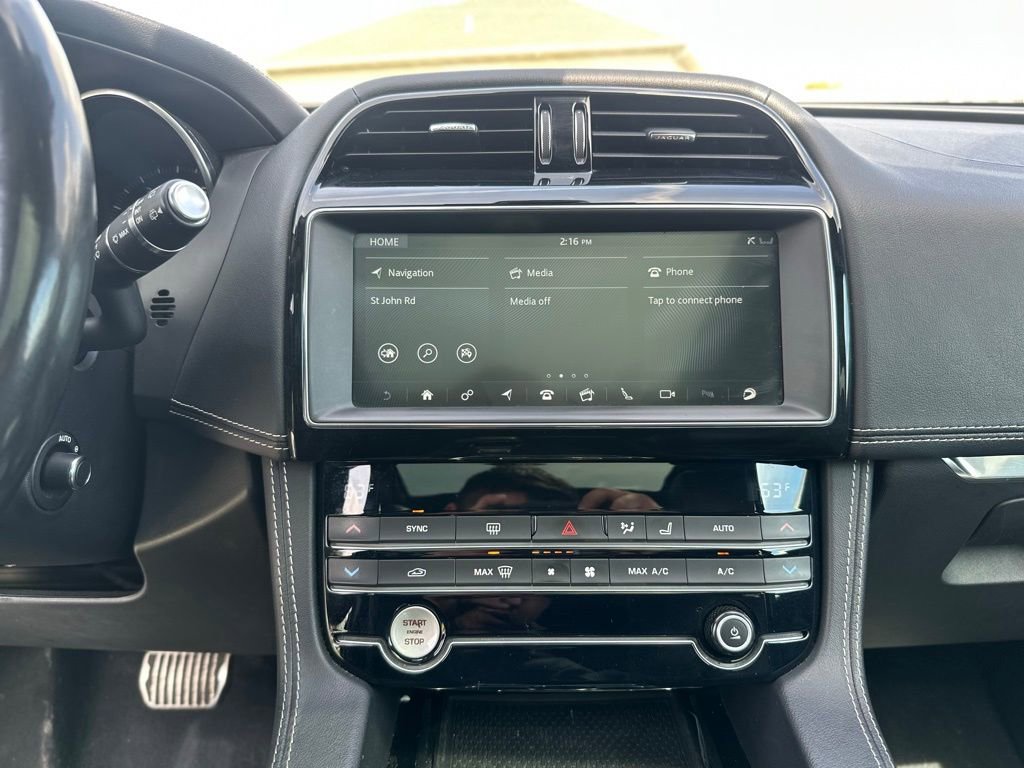 Used 2020 Jaguar F-PACE S AWD/4WD image 33