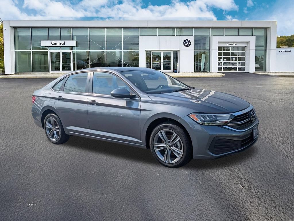 Certified 2024 Volkswagen Jetta SE FWD image 1