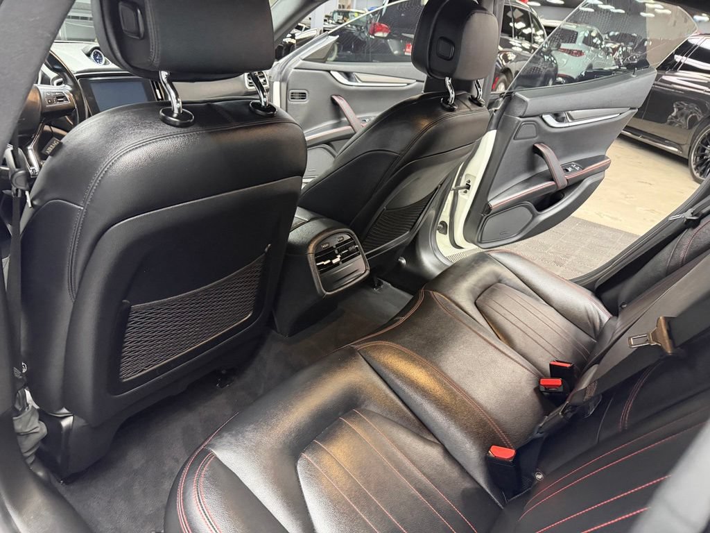 Used 2019 Maserati Ghibli S RWD image 40