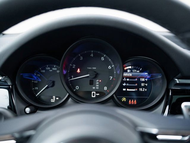 New 2026 Porsche Macan image 24