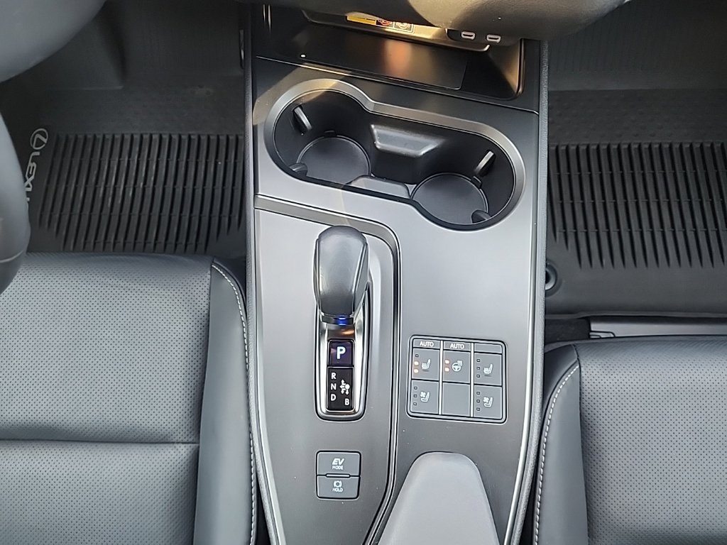 Certified 2025 Lexus UX 300h AWD w/ Accessory Package (Z1) image 23