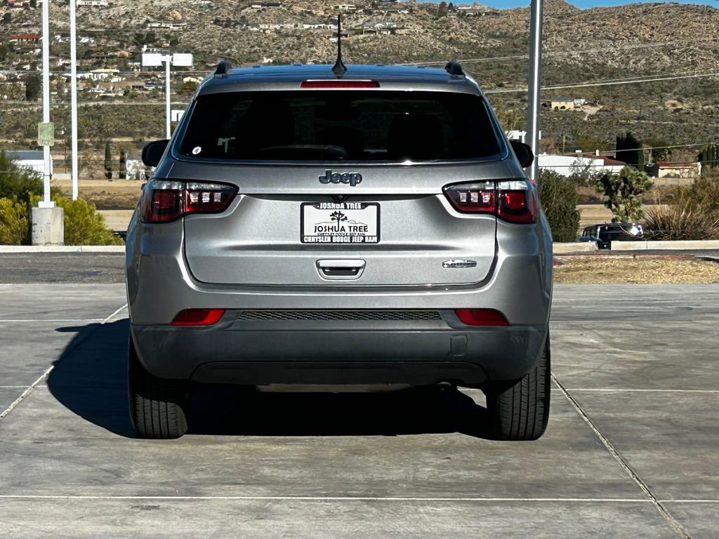 Used 2019 Jeep Compass Latitude image 7