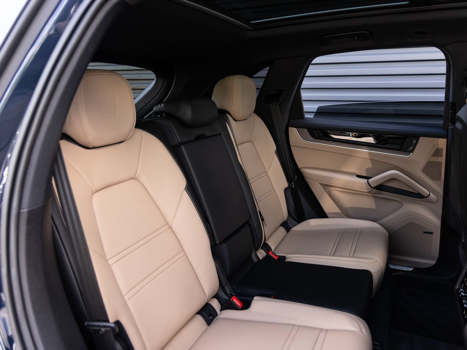 New 2026 Porsche Cayenne S AWD/4WD image 30