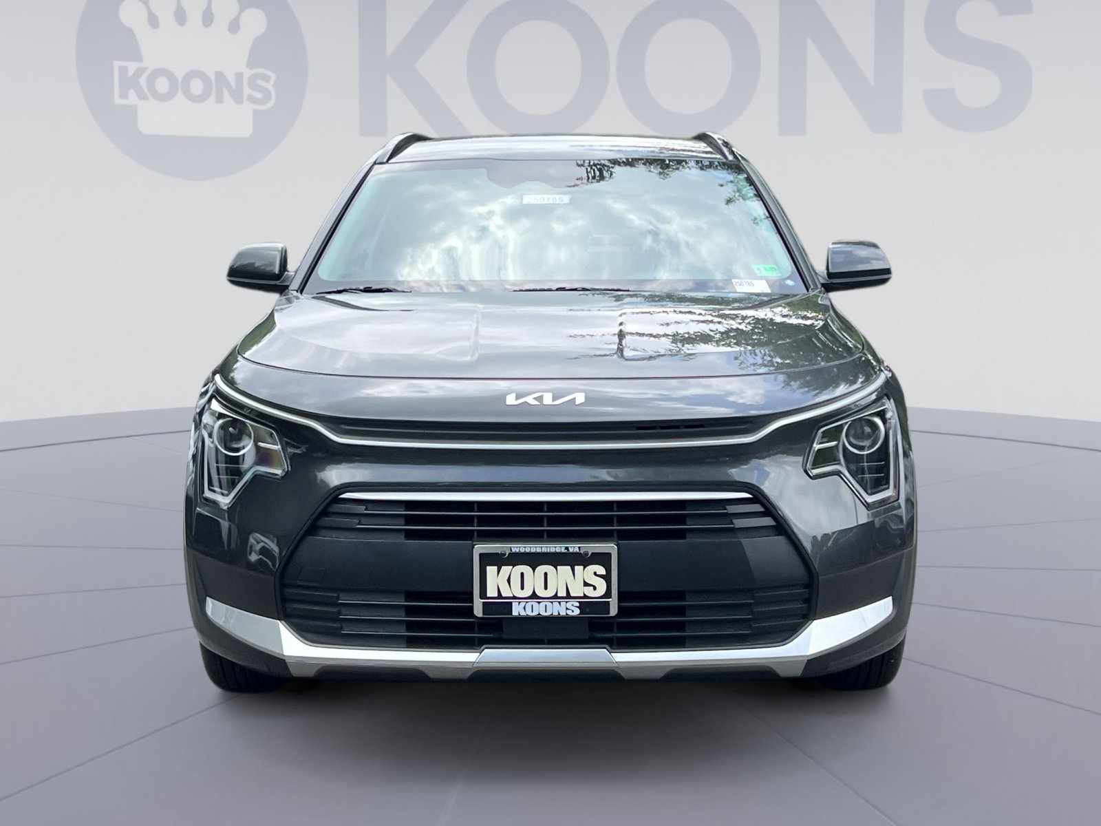 Used 2025 Kia Niro EX w/ EX Cold Weather Package FWD image 11