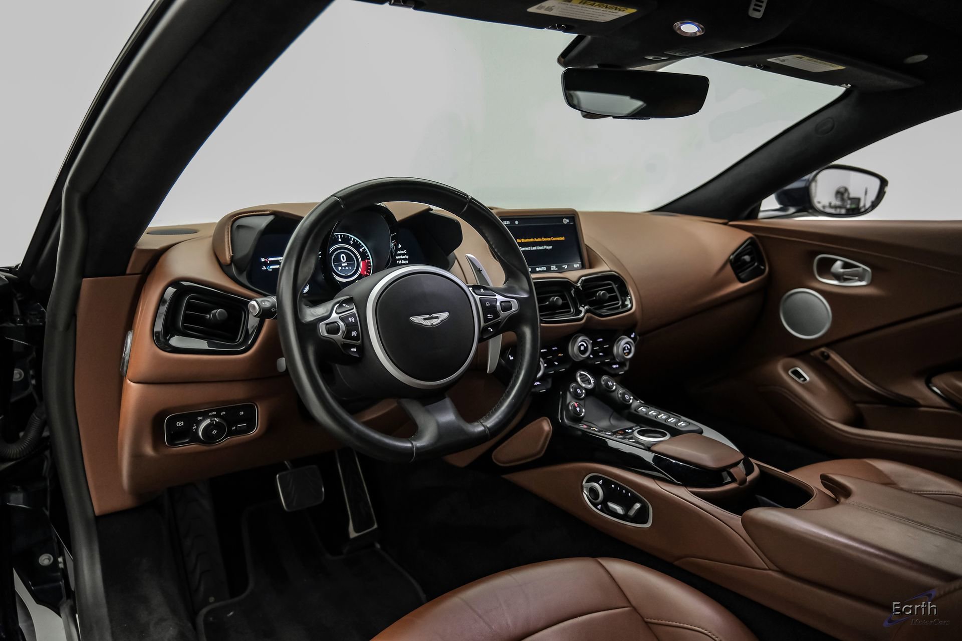 Used 2020 Aston Martin V8 Vantage Coupe RWD image 32