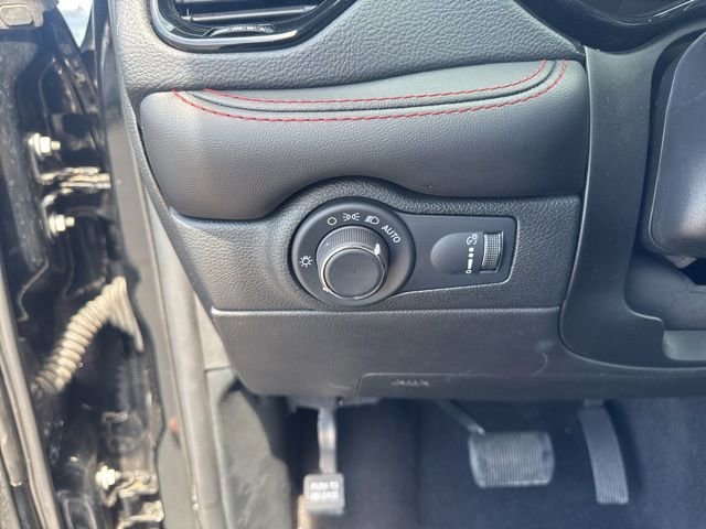 Used 2024 Dodge Durango GT image 16