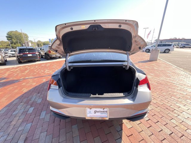 Used 2023 Hyundai Elantra Blue FWD image 34