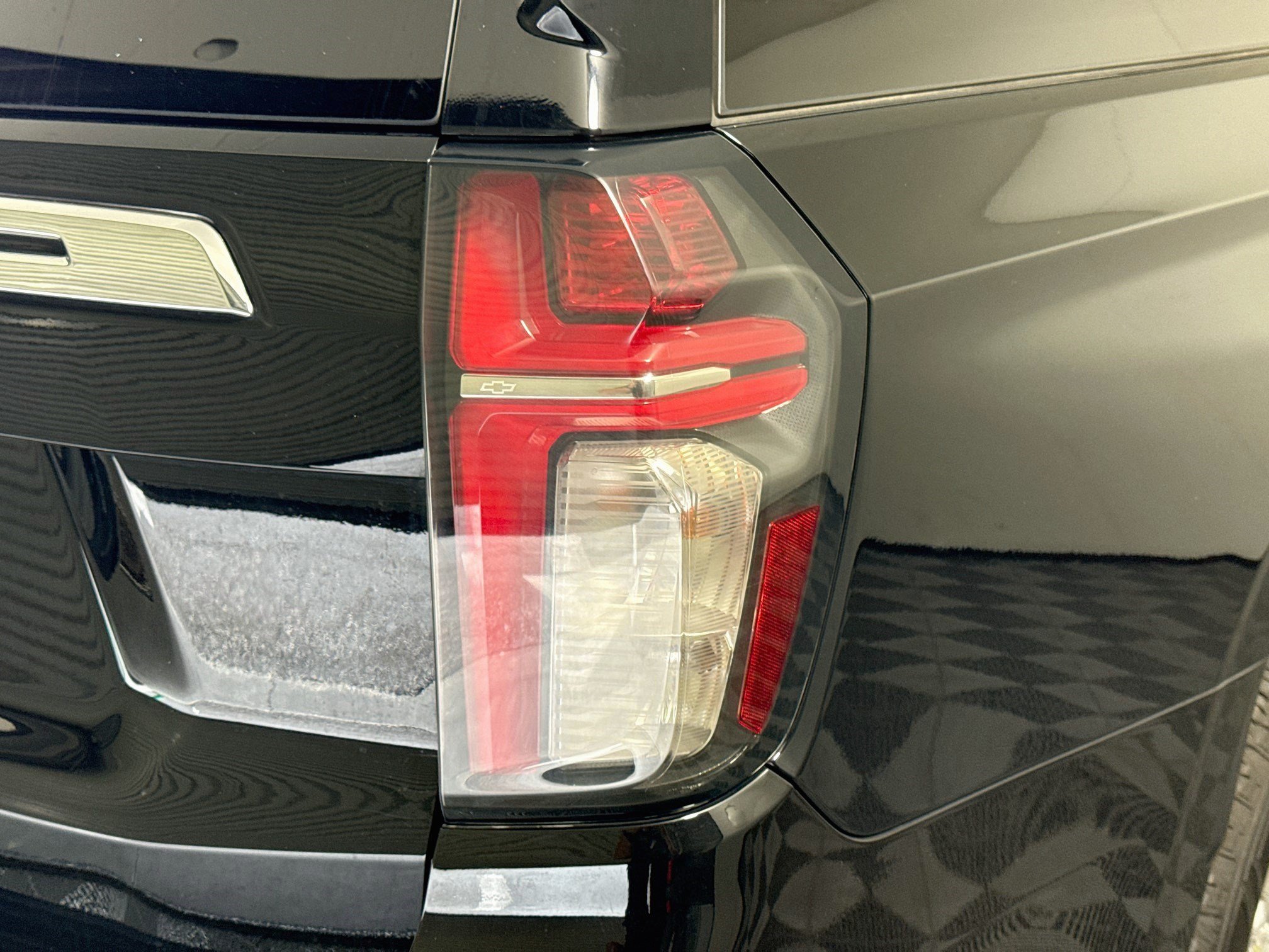 Used 2021 Chevrolet Suburban LS AWD/4WD image 34