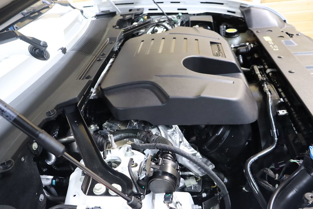 Used 2023 Land Rover Defender 130 First Edition AWD/4WD image 80