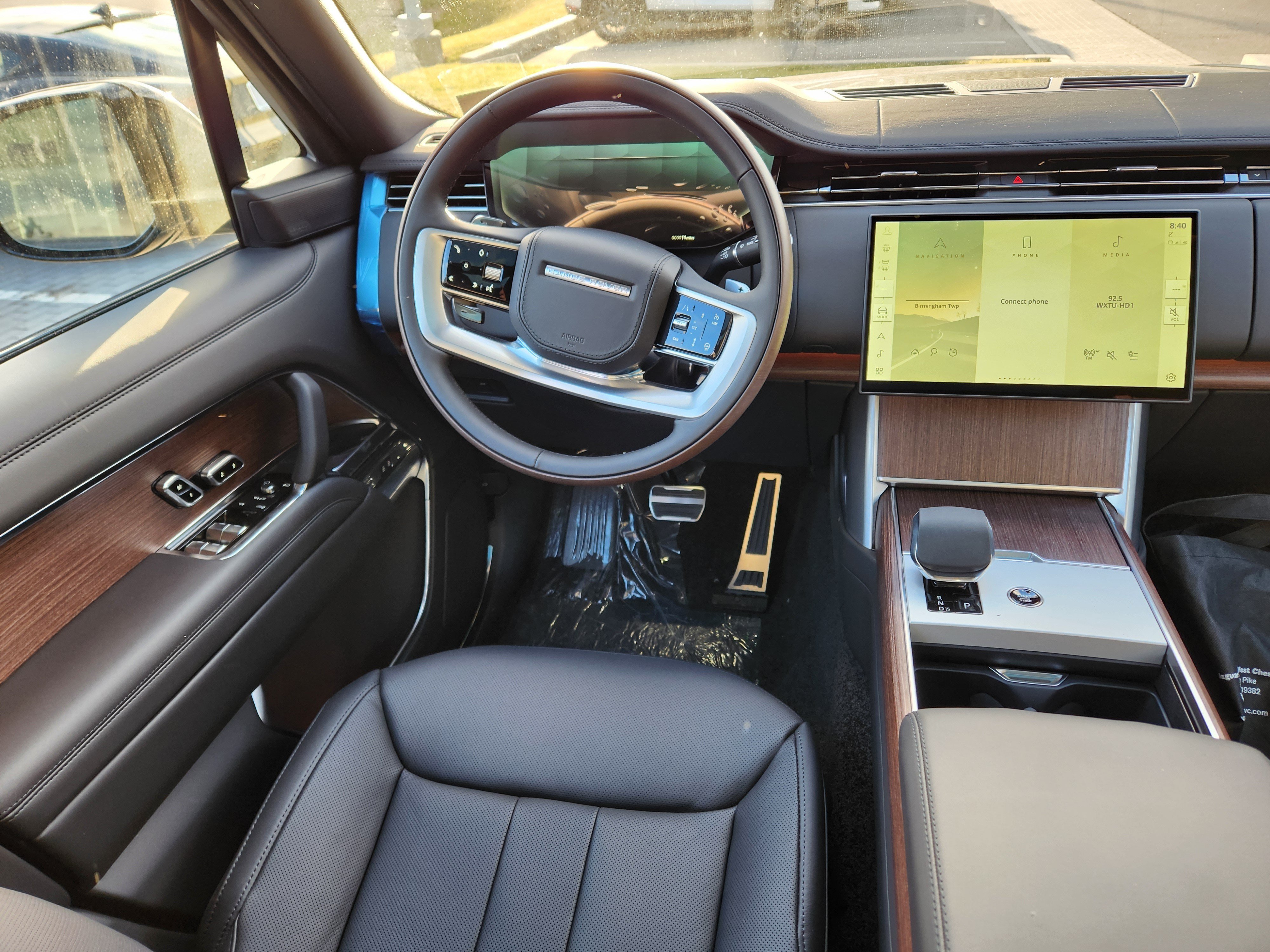 New 2026 Land Rover Range Rover SE AWD/4WD image 14