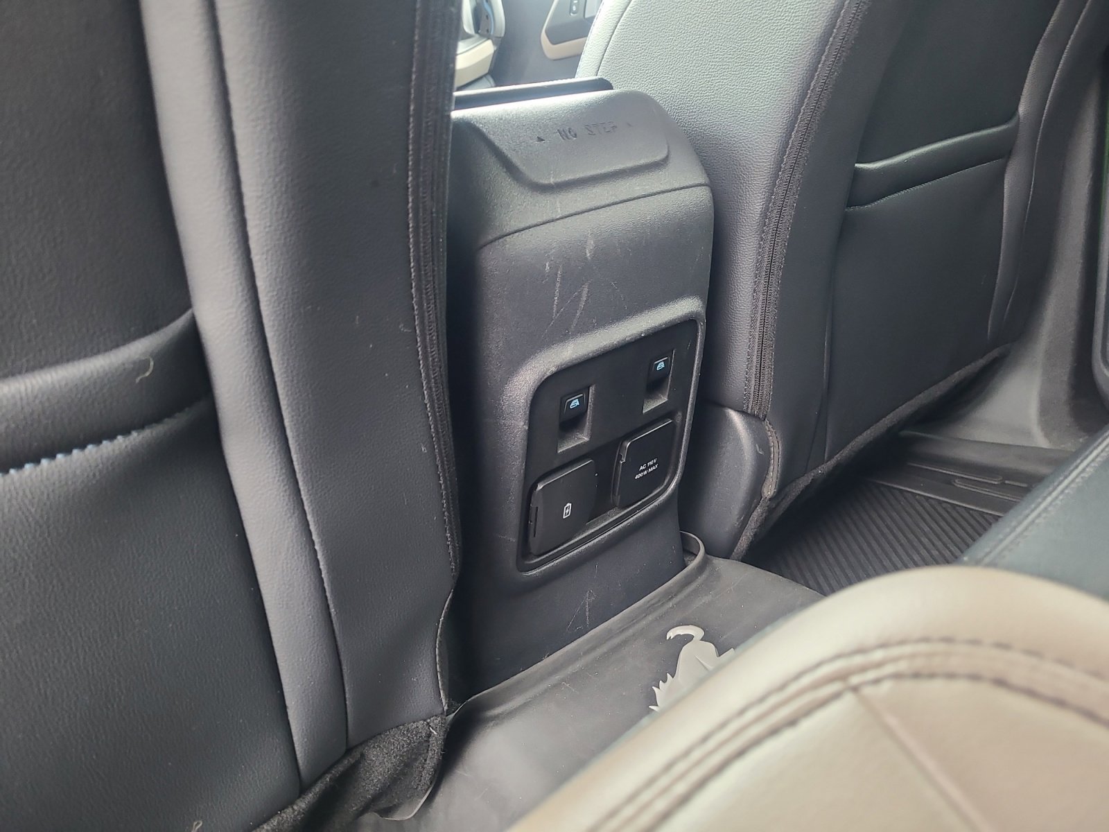 Used 2024 Ford Bronco Wildtrak AWD/4WD image 32