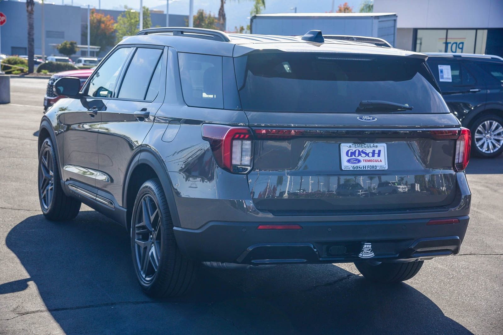 New 2026 Ford Explorer ST-Line w/ ST-Line Street Pack image 6