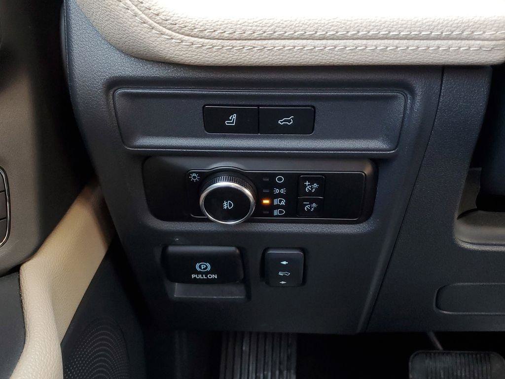 Used 2024 Ford Expedition Max Limited image 15